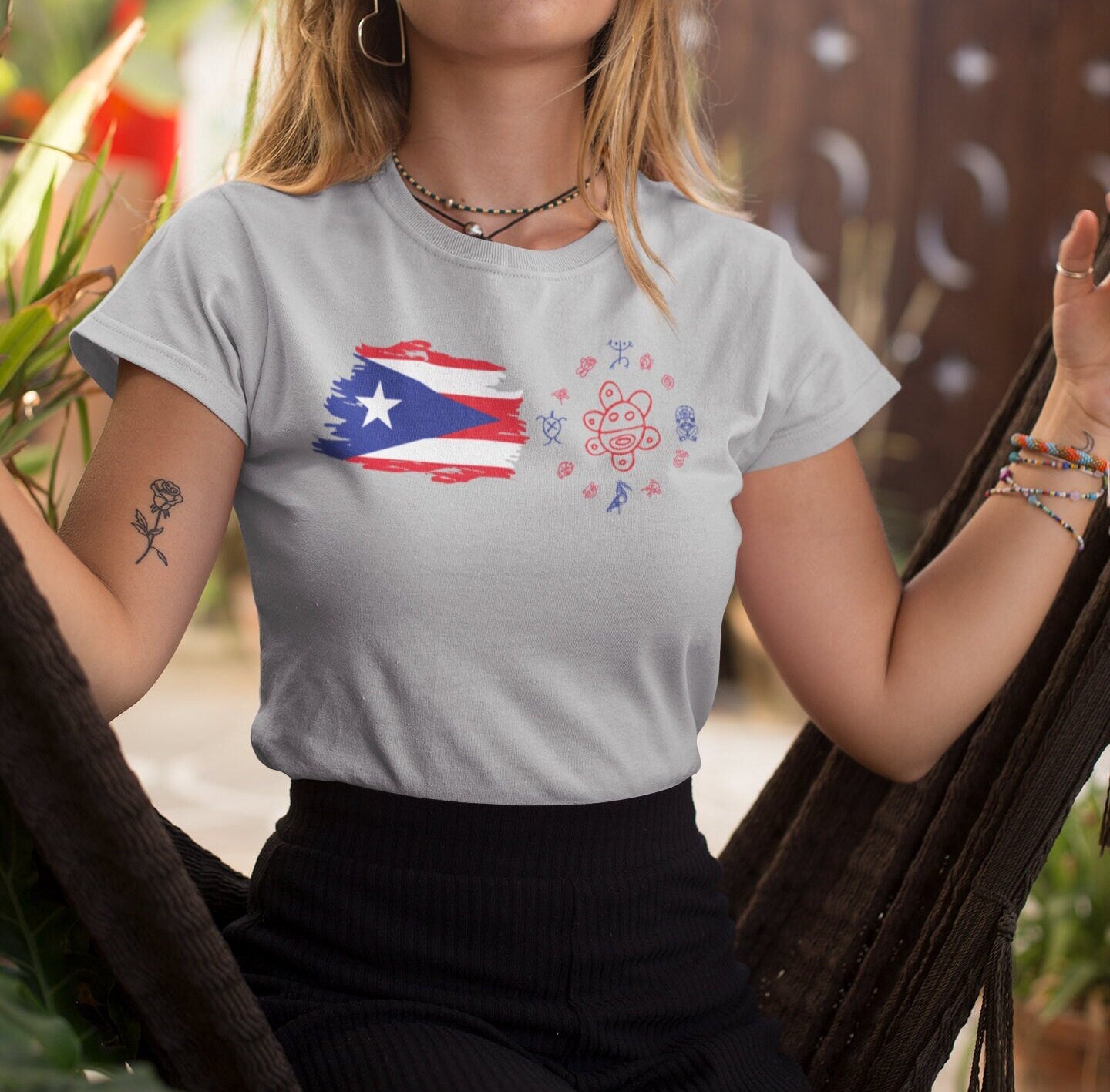 Taino clock with puerto rican flag shirt